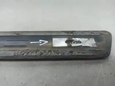 Peça sobressalente para automóvel em segunda mão moldagem por audi a3 (8p1) 1.6 referências oem iam 8p3853984r  