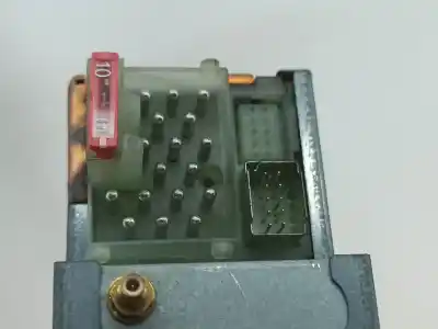 Peça sobressalente para automóvel em segunda mão sistema de áudio / rádio cd por bmw 3 touring (e46) 320 d referências oem iam 6902659  