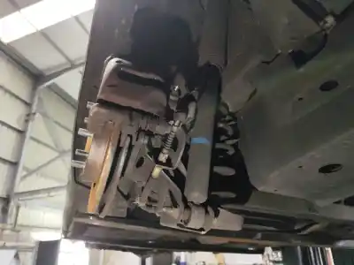 Автозапчастина б/у задня вісь для toyota auris ranchera familiar (_e18_) 1.4 d-4d (nde180_) посилання на oem iam   