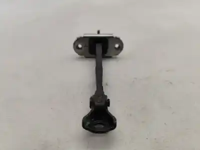 Автозапчасти б/у дверной фиксатор за toyota auris ranchera familiar (_e18_) 1.4 d-4d (nde180_) ссылки oem iam 