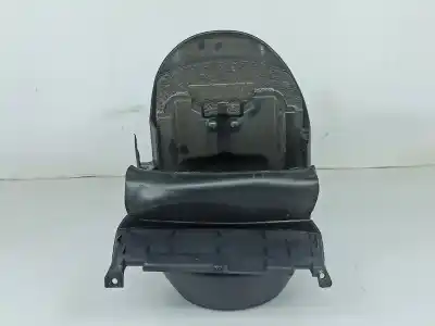 Автозапчасти б/у пластик за bmw 1 (e87) 118 d ссылки oem iam 6131695537401  