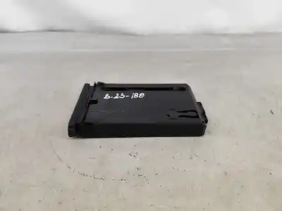 Pezzo di ricambio per auto di seconda mano vassoio sottobicchiere centrale per audi a4 avant (8ed) 2.0 16v tdi riferimenti oem iam 8e1862534l  