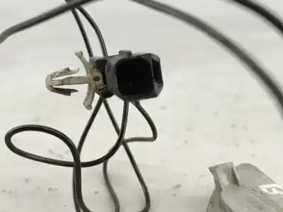 Pezzo di ricambio per auto di seconda mano pilota anteriore destro per volvo v40 combi (vw) 1.9 td gasóleo 1997 5p riferimenti oem iam   