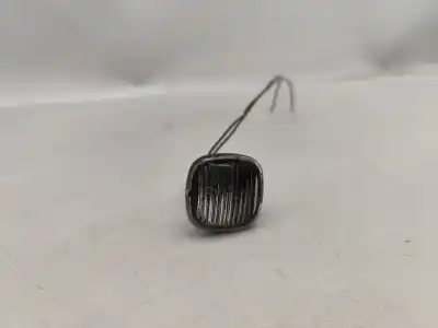 Автозапчастина б/у правий передній пілот для SKODA FABIA I HATCHBACK (6Y2) 1.2 Gasolina 2004 5P Посилання на OEM IAM 1U0949127  