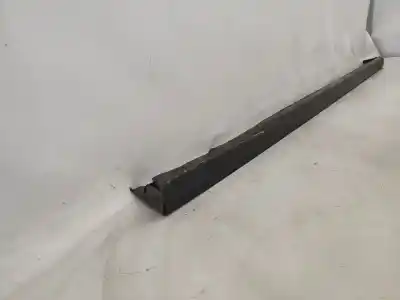 Pezzo di ricambio per auto di seconda mano gonna lato sinistro (taglio) per volvo v40 combi (vw) 1.9 td gasóleo 1997 5p riferimenti oem iam   