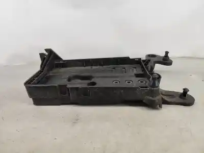 Second-hand car spare part medium for seat leon (5f1) 1.6 tdi oem iam references 5q0915321h  