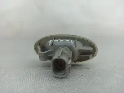 Pezzo di ricambio per auto di seconda mano lampada laterale sinistra per mazda 3 (bk) 1.6 (bk14) riferimenti oem iam p2829  