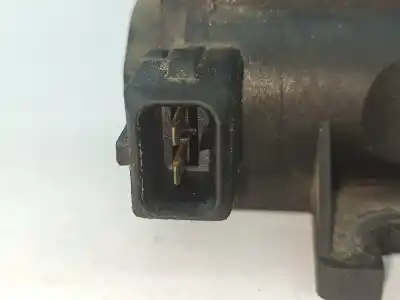 Автозапчасти б/у дополнительный воздушный клапан за audi a4 b5 avant (8d5) 2.5 tdi ссылки oem iam 8d0906627b  