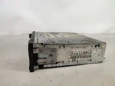 Second-hand car spare part audio system / radio cd for volkswagen passat variant (3b5) 1.9 tdi oem iam references 1j0035186b  