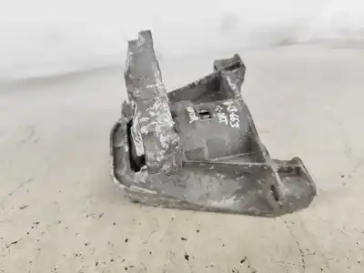 Second-hand car spare part engine support for peugeot 308 sw ii (lc_, lj_, lr_, lx_, l4_) 1.6 hdi / bluehdi 115 (lcbhxm lcbhxt) oem iam references   