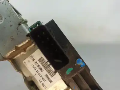 Автозапчастина б/у замок передніх дверей лівий для ford transit connect (p65_, p70_, p80_) 1.8 tdci посилання на oem iam 2t1av21813bg  