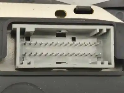 Автозапчастина б/у панель інструментів для renault clio ii (bb0/1/2_, cb0/1/2_) 1.2 16v (bb05. bb0w. bb11. bb27. bb2t. bb2u. bb2v. cb05.... gasolina 2002 5p посилання на oem iam 8200261102  