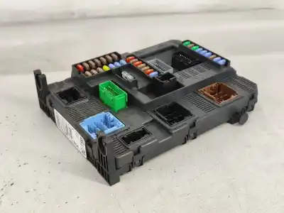 Автозапчасти б/у блок реле/предохранителей за peugeot 308 sw ii (lc_, lj_, lr_, lx_, l4_) 1.6 hdi / bluehdi 115 (lcbhxm lcbhxt) ссылки oem iam 9807054180  