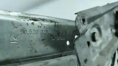 Peça sobressalente para automóvel em segunda mão Elevador De Vidros Dianteira Esquerda por OPEL VECTRA B (36_) 1.6 i 16V (F19) Gasolina 1999 4P Referências OEM IAM 90520225  