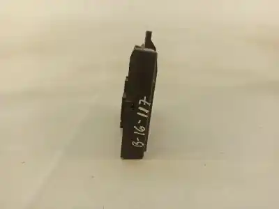 Second-hand car spare part fuse box unit for mazda 2 (de_, dh_) 1.3 (de3fs) oem iam references dl4067560b  