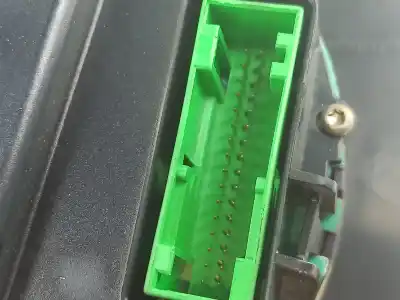 Pezzo di ricambio per auto di seconda mano pannello degli strumenti per volkswagen passat variant (3b5) 1.9 tdi riferimenti oem iam 3b1919880c  