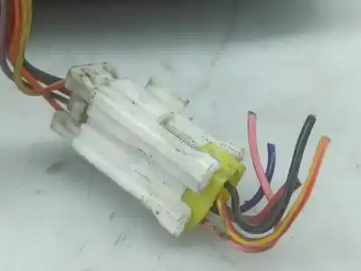 Автозапчастина б/у правий задний огляд для volvo v40 combi (vw) 1.6 gasolina 5p посилання на oem iam   