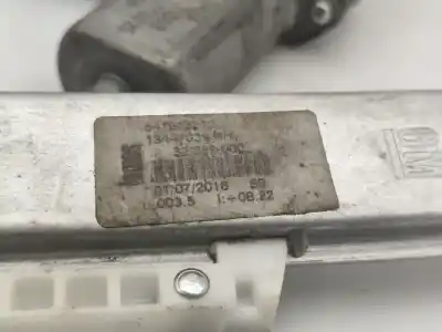 Peça sobressalente para automóvel em segunda mão elevador de vidros dianteiro direito por opel corsa e (x15) 1.4 (08 68) referências oem iam 541613212  