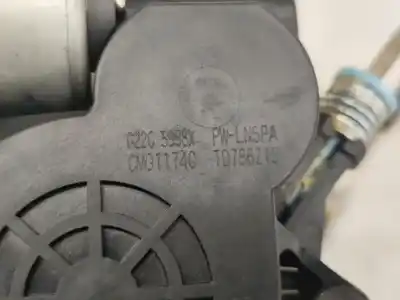 Peça sobressalente para automóvel em segunda mão elevador de vidros dianteiro direito por mazda 2 (dy) 1.2 referências oem iam p3m71a23200bk  