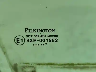 Peça sobressalente para automóvel em segunda mão vidro da porta dianteira direita por mazda 2 (dy) 1.2 referências oem iam 43r001582  