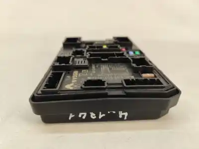 Second-hand car spare part fuse box unit for renault zoe (bfm_) zoe (bfmc. bfmd) elétrico 2020 5p oem iam references 284b67877r  