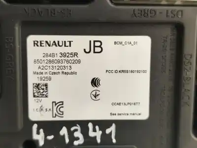 Second-hand car spare part fuse box unit for renault zoe (bfm_) zoe (bfmc. bfmd) elétrico 2020 5p oem iam references 284b13925r  