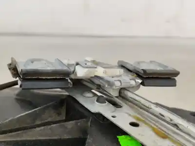 Pièce détachée automobile d'occasion léve glace arrière droit pour ford fiesta vi (cb1, ccn) 1.4 tdci références oem iam 8a61a045h22af   Pièce détachée automobile d'occasion léve glace arrière droit pour ford fiesta vi (cb1, ccn) 1.4 tdci références oem iam 8a61a045h22af