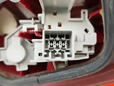 Peça sobressalente para automóvel em segunda mão farolim traseiro esquerdo por ford fiesta vi (cb1, ccn) 1.4 tdci referências oem iam 8a6113405a  