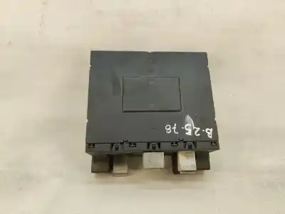 Second-hand car spare part fuse box unit for skoda octavia ii (1z3) 2.0 tdi 16v oem iam references 3c0937049e  