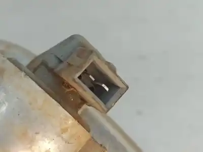 Second-hand car spare part front right headlight for renault midlum gasóleo 2001 2p oem iam references 77722739  