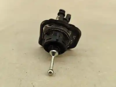 Автозапчастина б/у насос зчеплення для volvo v40 hatchback (525) d2 посилання на oem iam   