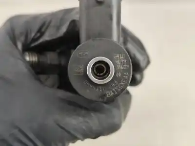 Pezzo di ricambio per auto di seconda mano iniettore per opel vectra c gts (z02) 1.9 cdti (f68) riferimenti oem iam 0445110213  