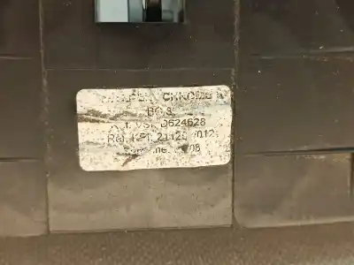 Автозапчасти б/у аэрационная решетка за renault clio iii (br0/1, cr0/1) 1.2 16v (br02 br0j br11 cr02 cr0j cr11) ссылки oem iam   