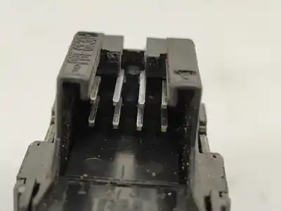 Pezzo di ricambio per auto di seconda mano controllo specchio per opel corsa c (x01) 1.2 (f08, f68) riferimenti oem iam 09226861   Pezzo di ricambio per auto di seconda mano controllo specchio per opel corsa c (x01) 1.2 (f08, f68) riferimenti oem iam 09226861