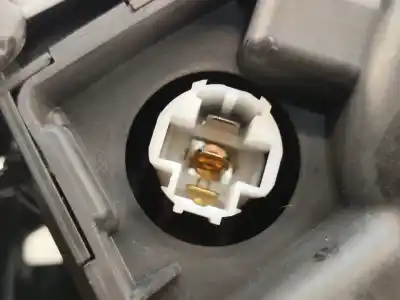 Автозапчастина б/у центральний підставник для audi a6 avant (4f5) 2.7 tdi посилання на oem iam 4f1862533c  