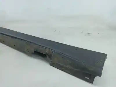 Second-hand car spare part right side skirt (cut) for bmw 1 (e87) 118 d oem iam references 7147402  