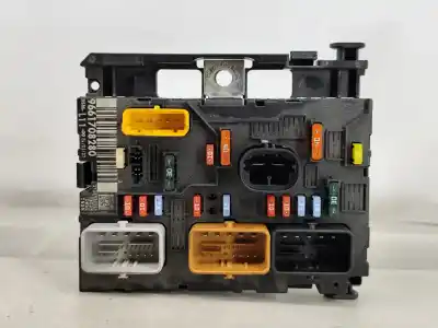 Pezzo di ricambio per auto di seconda mano Scatola Relè/fusibili per PEUGEOT 207/207+ (WA_, WC_) 1.4 HDi Riferimenti OEM IAM 9661708280  