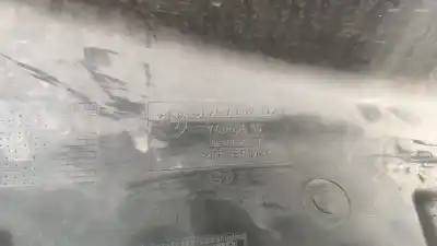 Peça sobressalente para automóvel em segunda mão cave de roda dianteira direita por bmw 1 (e87) 118 d referências oem iam 51717059372  