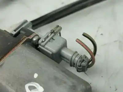 Автозапчастина б/у регулятор переднього правого скла для rover rover 75 (rj) 2.0 cdti посилання на oem iam 400684t2  