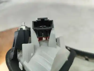 Автозапчасти б/у левый задний фонарь в двери за audi a4 b7 (8ec) 2.5 tdi ссылки oem iam 8e5945093   Автозапчасти б/у левый задний фонарь в двери за audi a4 b7 (8ec) 2.5 tdi ссылки oem iam 8e5945093