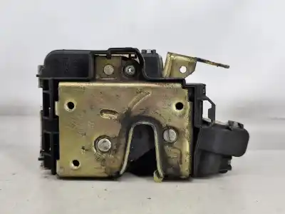 Peça sobressalente para automóvel em segunda mão fechadura da porta dianteira esquerda por volkswagen polo van furgoneta/hatchback (6n1) 1.0 referências oem iam 6n1837015e