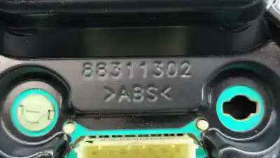 Pezzo di ricambio per auto di seconda mano pannello degli strumenti per opel corsa c 1.3 16v cdti cat (z 13 dt / ln9) riferimenti oem iam 13173361wr  