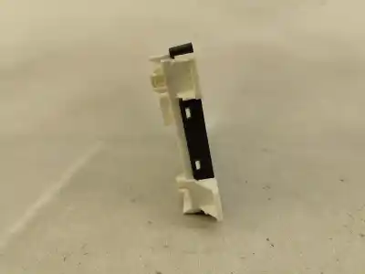 Second-hand car spare part fuse box unit for fiat freemont (345_) 2.0 jtd oem iam references 68226574ab  