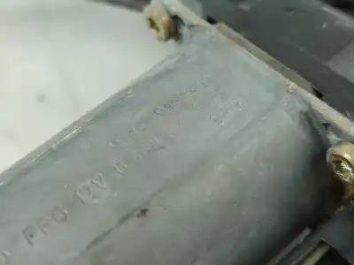 Автозапчастина б/у регулятор переднього правого скла для ford fiesta iv (ja_, jb_) 1.25 i 16v gasolina 1998 5p посилання на oem iam 0130821683  