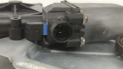 Автозапчастина б/у регулятор вікна передній лівий для renault twingo i (c06_) 1.2 (c066 c068) посилання на oem iam 8200052943  