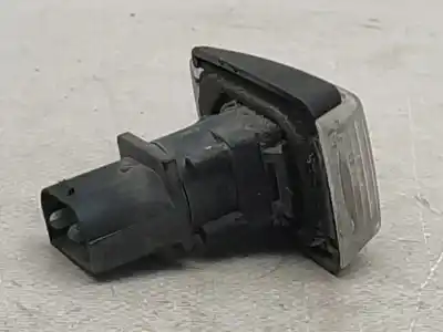 Peça sobressalente para automóvel em segunda mão farolim dianteiro direito por volvo v40 combi (vw) 1.9 td gasóleo 1997 5p referências oem iam   