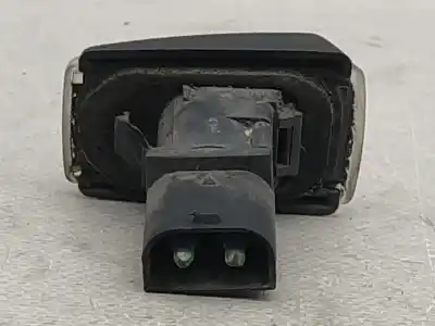 Peça sobressalente para automóvel em segunda mão farolim dianteiro direito por volvo v40 combi (vw) 1.9 td gasóleo 1997 5p referências oem iam   