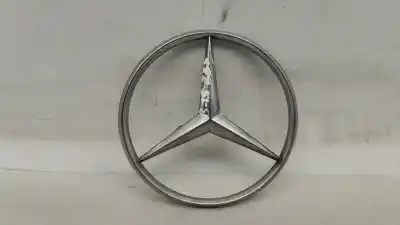 Pezzo di ricambio per auto di seconda mano EMBLEMA per MERCEDES-BENZ 190 (W201) 190 D (201.122) Gasóleo 2001 4P Riferimenti OEM IAM 2017580058   Pezzo di ricambio per auto di seconda mano EMBLEMA per MERCEDES-BENZ 190 (W201) 190 D (201.122) Gasóleo 2001 4P Riferimenti OEM IAM 2017580058