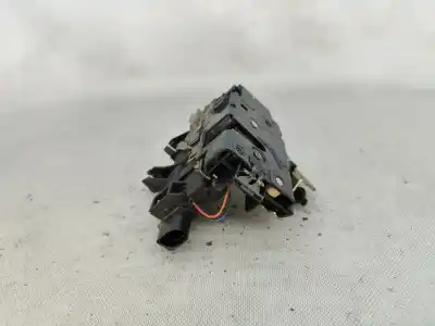 Автозапчастина б/у замок заднього правого дверя для audi a6 (4b2, c5) 142 h/390 gasóleo 2000 5p посилання на oem iam   