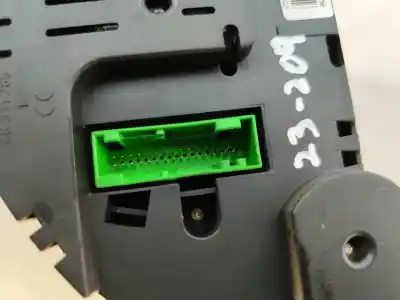 Second-hand car spare part dashboard for audi a6 (4b2, c5) 142 h/390 gasóleo 2000 5p oem iam references 4b0920931b  